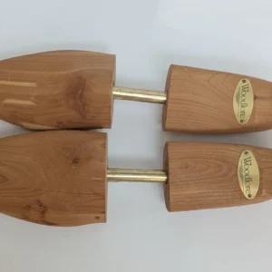 1 Pair Adjustable Cedar Wooden Shoe Tree Shaper Keeper Wood Stretcher Men, Women