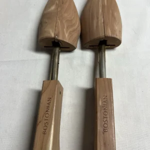 Bostonian Men's Shoe Tree Adjustable Shaper Insert Pair Size small Cedar Wood